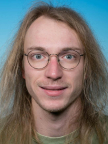 b_108_0_16777215_0_0_https___resource.iqoqi.at_staff_db_LITVINOV_Andrea_web-c-1733833647.jpg