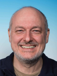 b_200_0_16777215_0_0_https___resource.iqoqi.at_staff_db_MARK_Manfred_2025_web.jpg