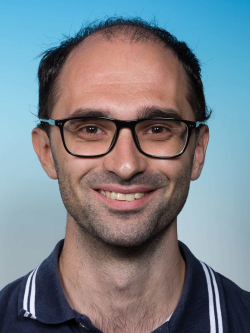 b_250_0_16777215_0_0_https___resource.iqoqi.at_staff_db_MAGONI_Matteo_web.jpg