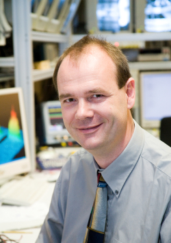 b_250_0_16777215_0_0_https___resource.iqoqi.at_staff_db_rudolf_grimm.jpg