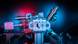 Glass cell for quantum gas experiments</br>NewLanD laboratory, Grimm group