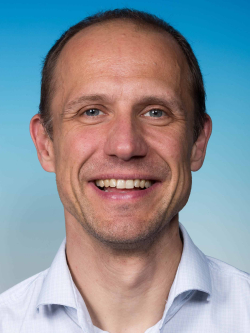 Univ.-Prof. Dr.  Gerhard Kirchmair