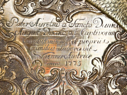 Inschrift Ziffernblatt, Foto: M.R. Knabl